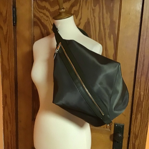 NWT green satin convertible sling / hobo bag - Picture 7 of 11